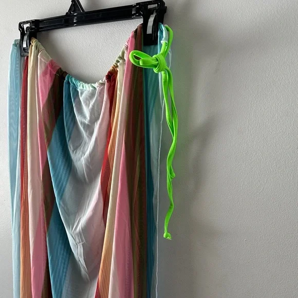 Striped Multi-Colour Sarong - Picture 3 of 3